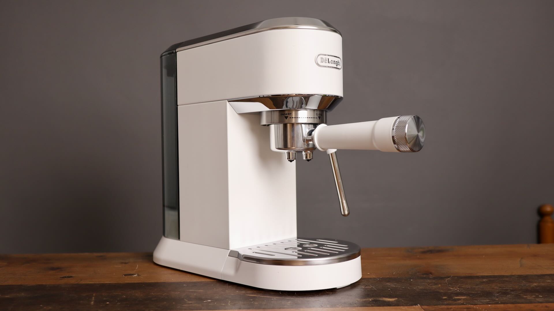 Isometric photo of the Delonghi Dedica Duo EC890