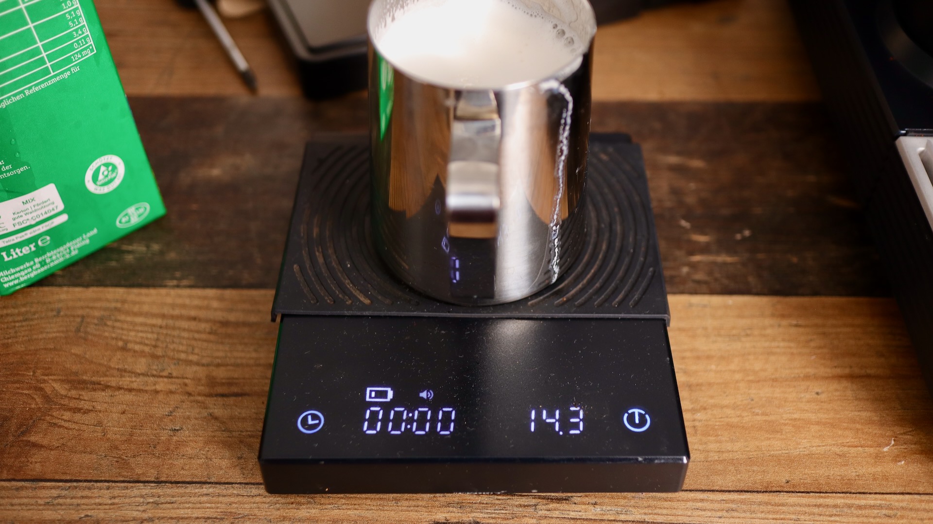 Steaming milk with the Meraki is great because it doesn't add much water