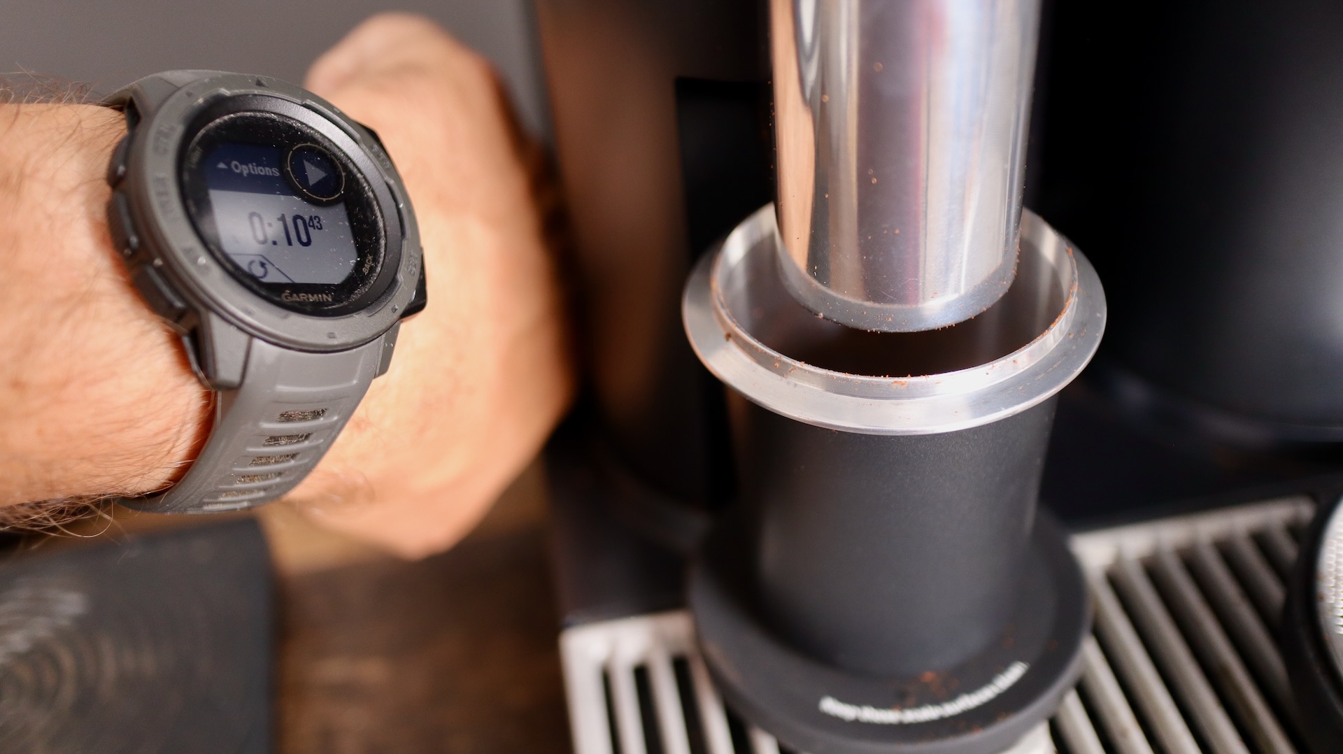 The Meraki Espresso machine can grind 17 grams in just 10 seconds