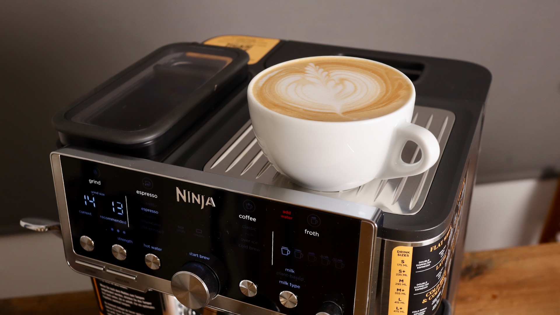 Cappuccino made in advanced mode with the Ninja Luxe Cafe Pro ES701