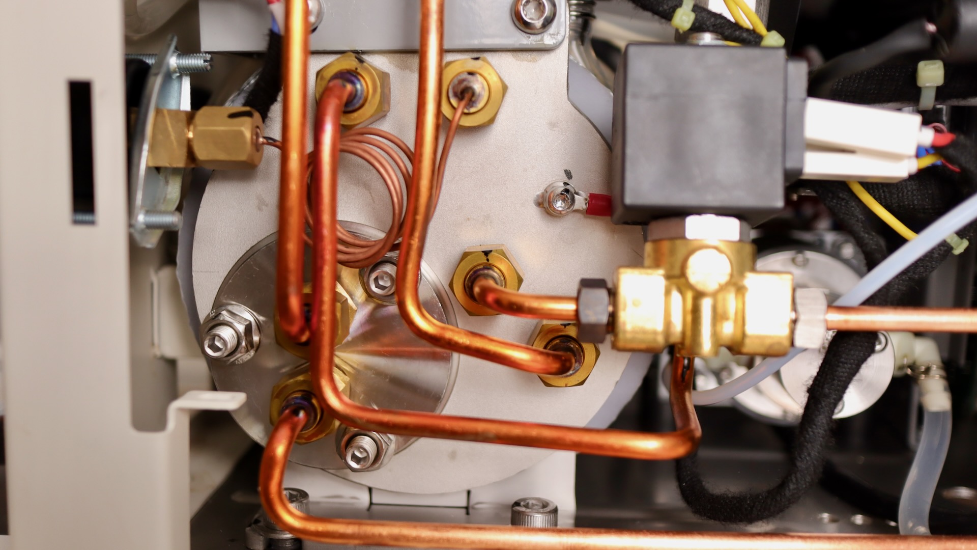 Steam boiler on the Wendougee Data S