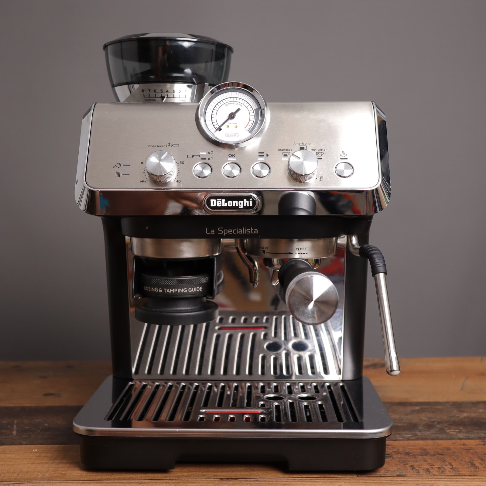 Front side of Delonghi La Specialista Arte EC9155