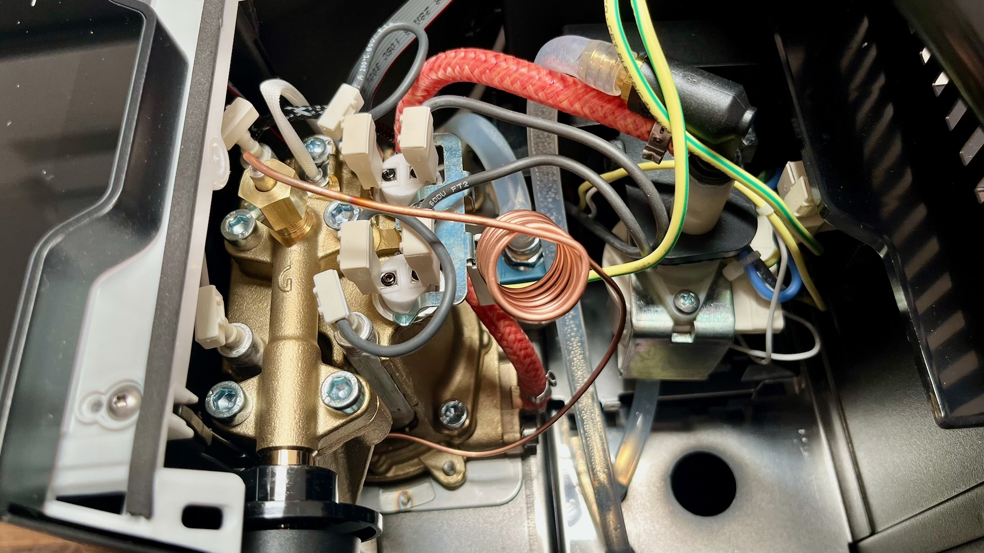 Brew path on the Gaggia Classic Up