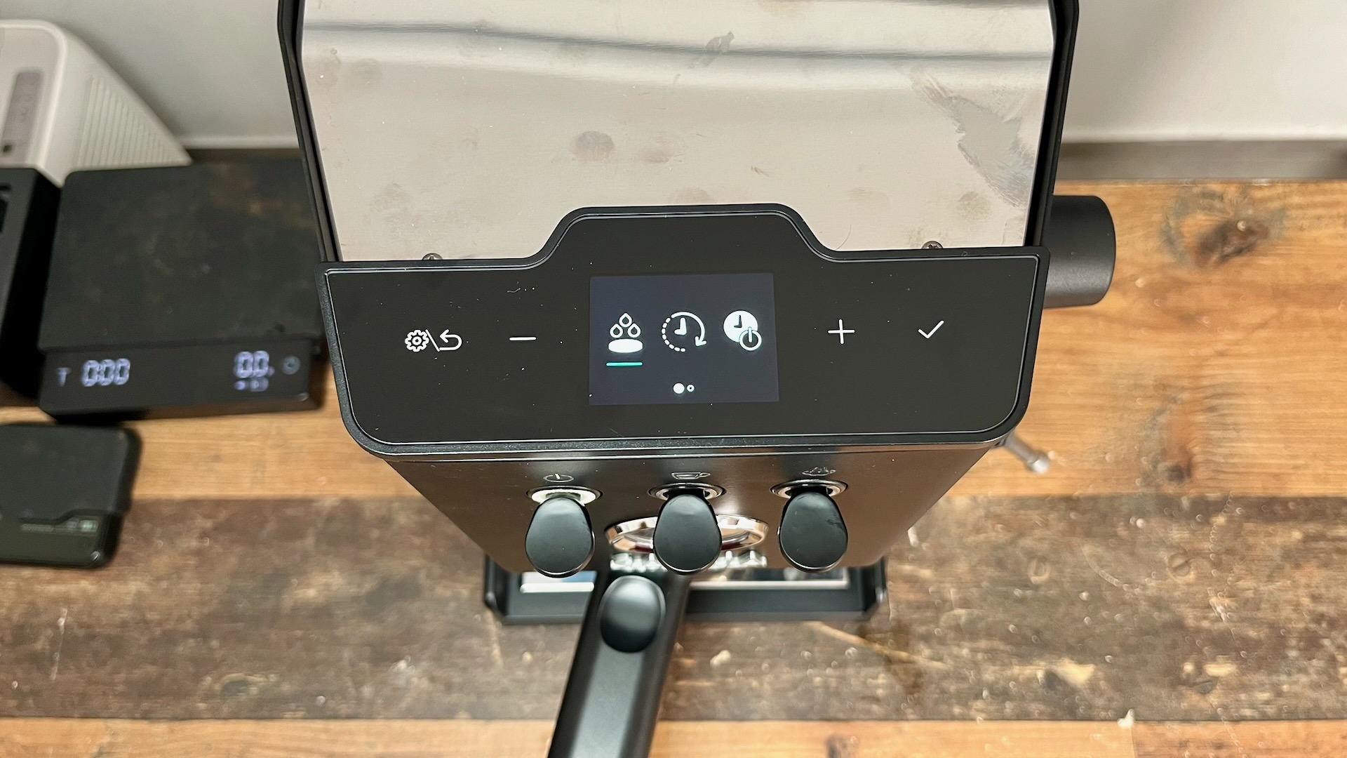 Pre-infusion, auto standby, and wake up timer on the Gaggia Classic Up