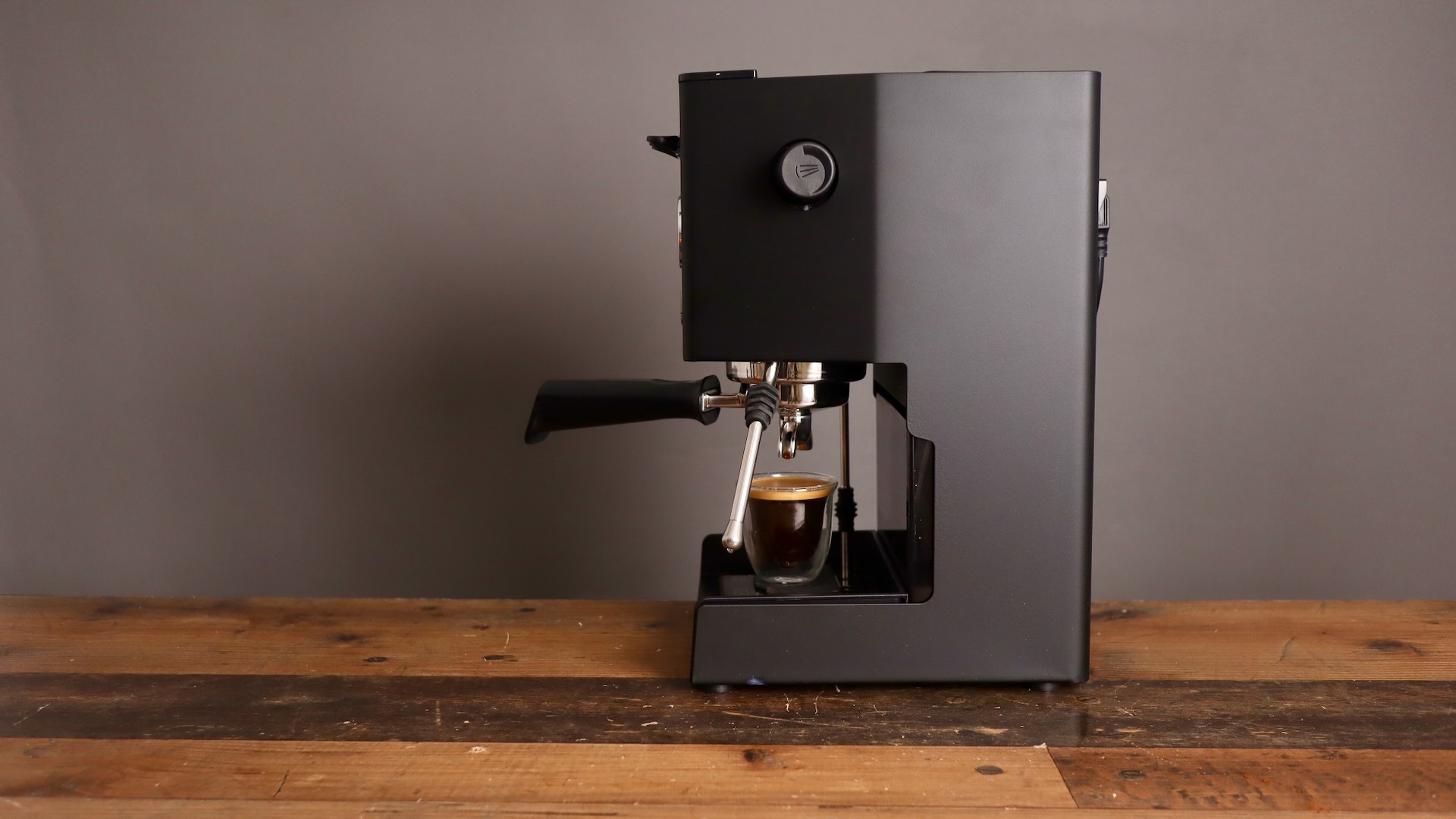 Right view of Gaggia Classic Up, with new articulating steam wand and steam valve