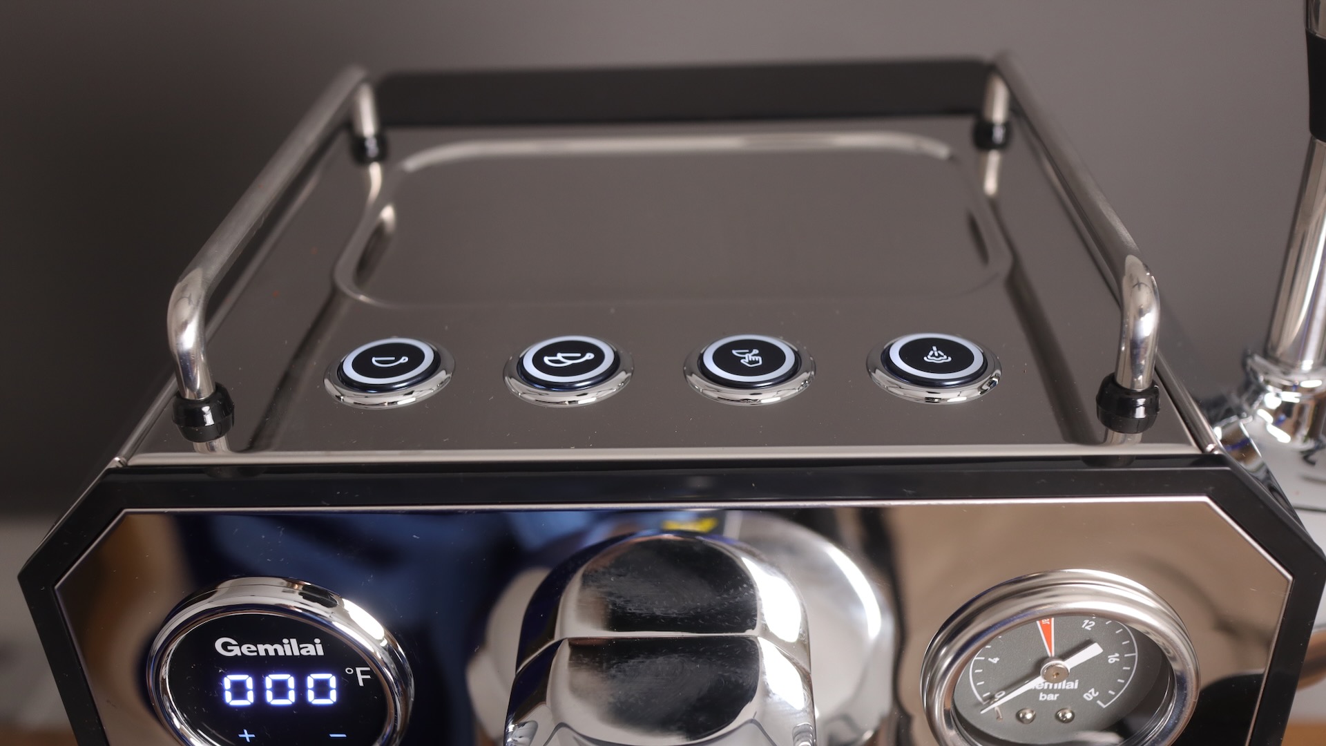 Top operator panel of the Gemilai Owl, with one cup, two cup, manual buttons and steam.